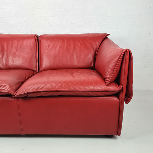 Eilersen Lotus sofa in red leather