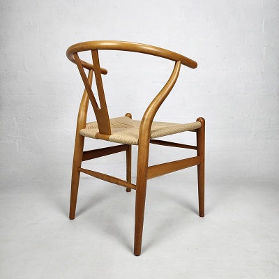 Hans J Wegner Wishbone chair