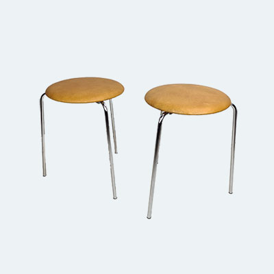 Arne Jacobsen stool