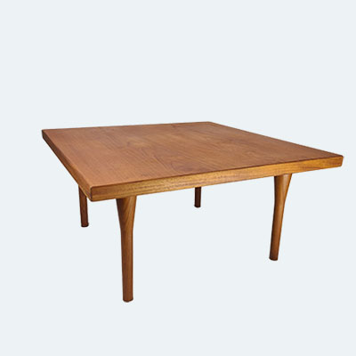 Illum Wikkelsø Coffee table in solid teak