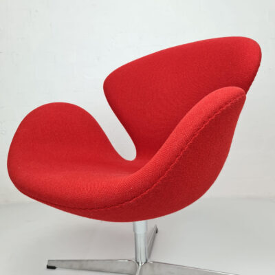 Fritz Hansen Swan Chair in red wool
