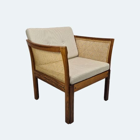 Illum Wikkelsø Plexus chair