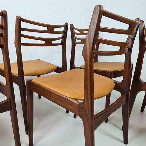 Johannes-Andersen-chairs 500x500 Johannes Andersen dining chairs made of teak