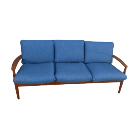 Grete Jalk Sofa Model 118 V2