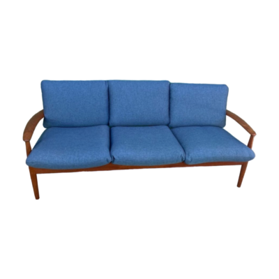 Grete Jalk Sofa Model 118 Grete Jalk Sofa Model 118 V2