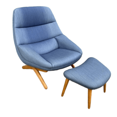 Illum Wikkelsø ML-91 chair with ottoman