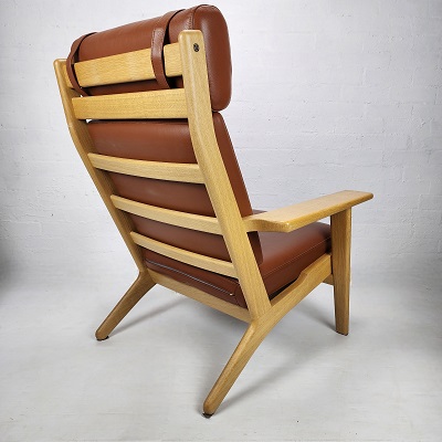 Wegner GE290 chair Back of GE290 chair